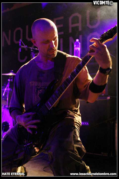 gal/HATE_ETERNAL/2009-01-26_-_Nouveau_casino/43.jpg