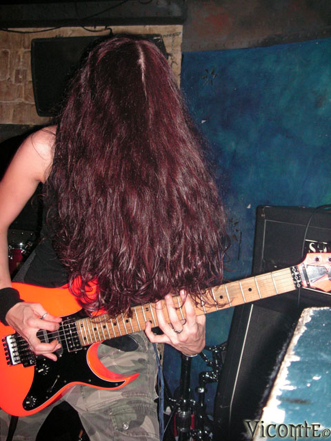 gal/HYPNOSIS/2006-09-17_-_Le_Klub/65.jpg
