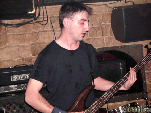 gal/HYPNOSIS/2006-09-17_-_Le_Klub/66.jpg