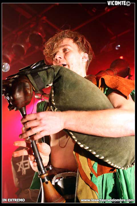 gal/IN_EXTREMO/2008-12-07_-_Forum/02.jpg