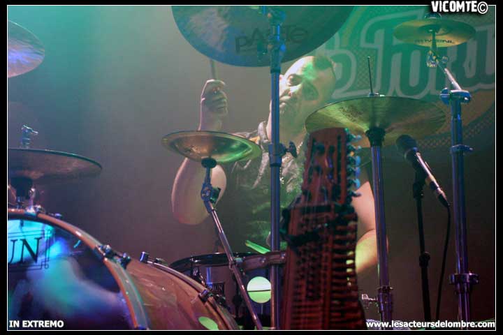gal/IN_EXTREMO/2008-12-07_-_Forum/06.jpg