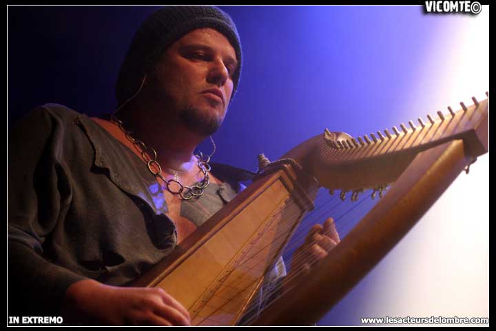 gal/IN_EXTREMO/2008-12-07_-_Forum/23.jpg