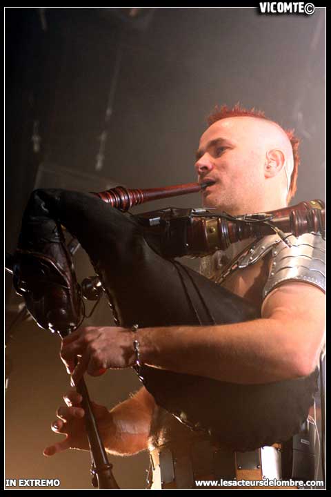 gal/IN_EXTREMO/2008-12-07_-_Forum/29.jpg
