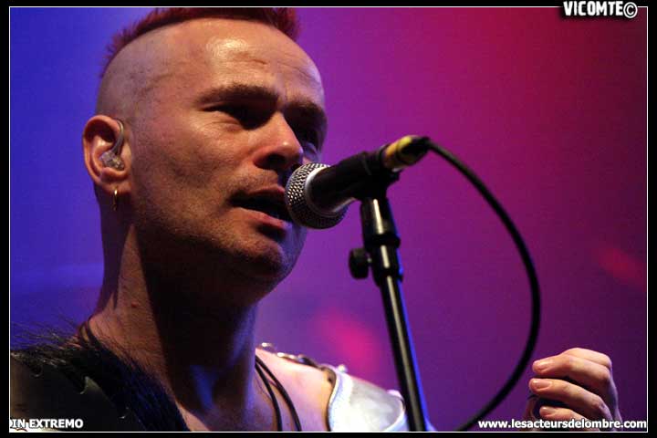 gal/IN_EXTREMO/2008-12-07_-_Forum/34.jpg