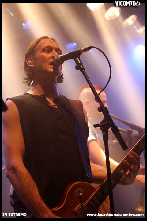 gal/IN_EXTREMO/2008-12-07_-_Forum/37.jpg