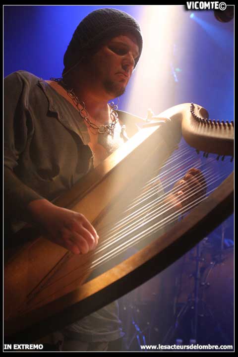 gal/IN_EXTREMO/2008-12-07_-_Forum/38.jpg