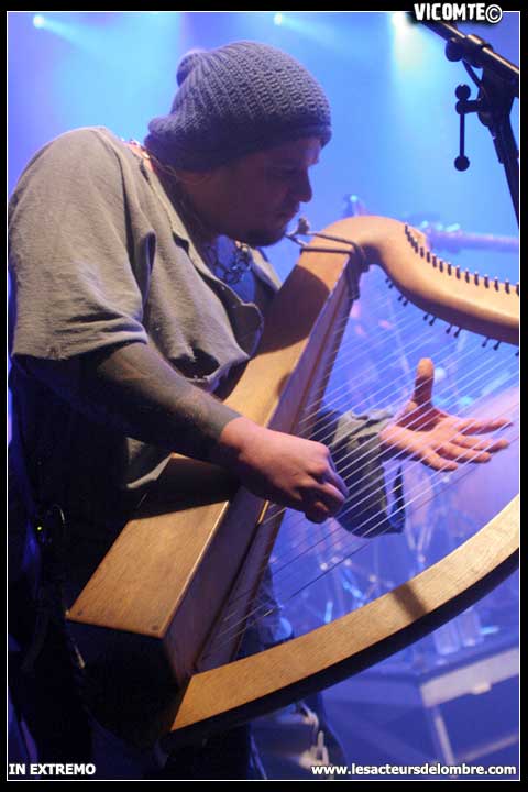 gal/IN_EXTREMO/2008-12-07_-_Forum/44.jpg