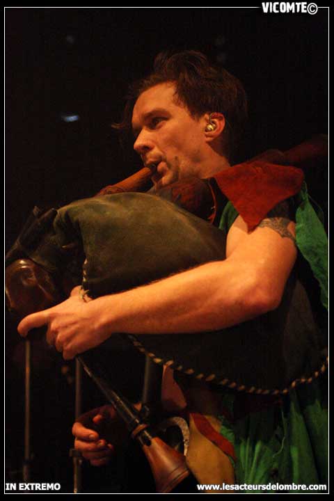 gal/IN_EXTREMO/2008-12-07_-_Forum/49.jpg