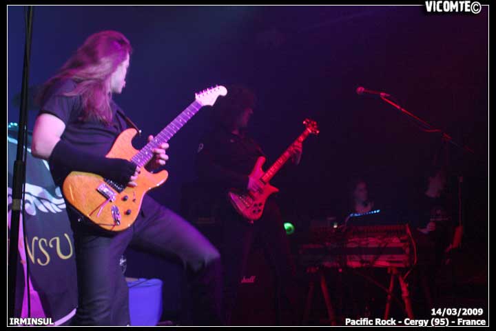 gal/IRMINSUL/2009-03-14_-_Pacific_rock/13.jpg