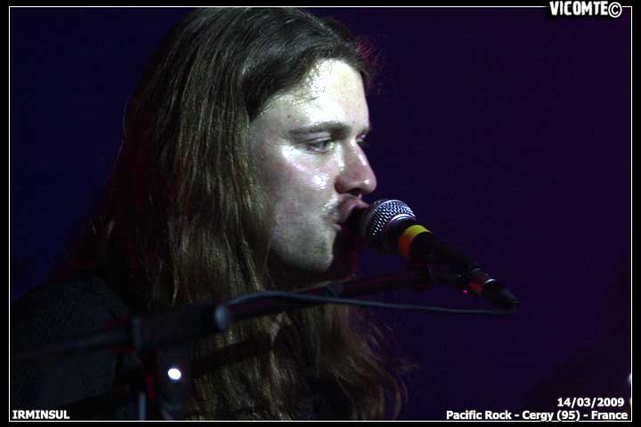 gal/IRMINSUL/2009-03-14_-_Pacific_rock/43.jpg