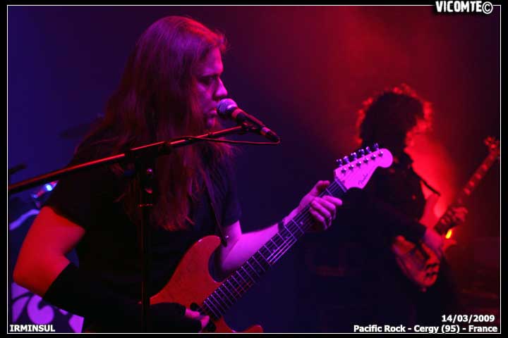 gal/IRMINSUL/2009-03-14_-_Pacific_rock/51.jpg