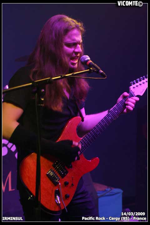 gal/IRMINSUL/2009-03-14_-_Pacific_rock/65.jpg