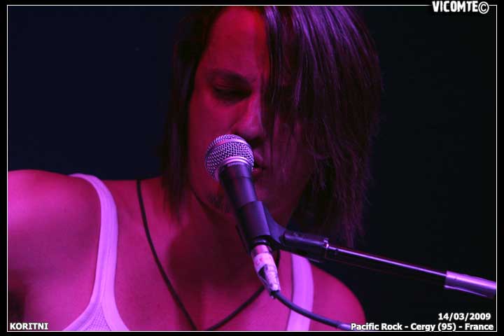 gal/KORITNI/2009-03-14_-_Pacific_rock/21.jpg