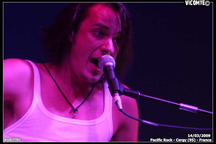 gal/KORITNI/2009-03-14_-_Pacific_rock/40.jpg
