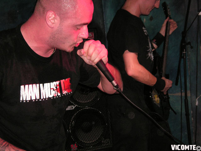 gal/LOKURAH/2008-04-13_-_Le_Klub/16.jpg