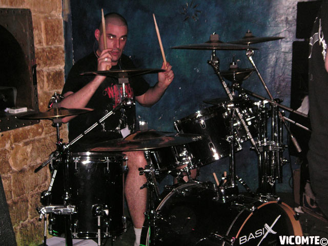 gal/LOKURAH/2008-04-13_-_Le_Klub/27.jpg