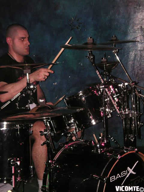 gal/LOKURAH/2008-04-13_-_Le_Klub/30.jpg