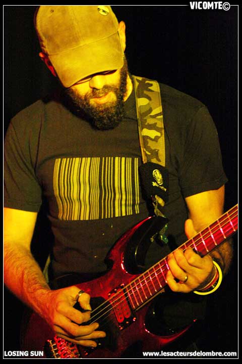 gal/LOSING_SUN/2008-10-26_-_Scene_Bastille/13.jpg