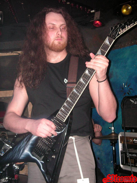 gal/LYR_DROWNING/2006-03-26_-_Le_Klub/66.jpg