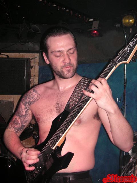 gal/MALEFICENTIA/2006-04-16_-_Le_Klub/30.jpg