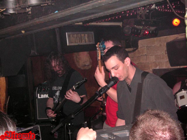 gal/METAL_UP_EM_ASS/2006-03-12_-_Le_Klub/33.jpg