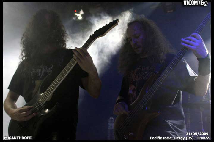 gal/MISANTHROPE/2009-05-31_-_Pacific_rock/40.jpg