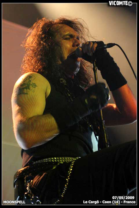 gal/MOONSPELL/2009-05-07_-_Cargo/14.jpg
