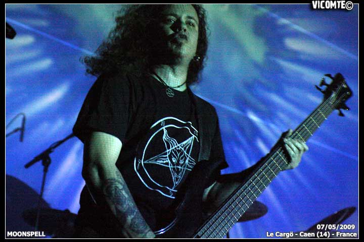 gal/MOONSPELL/2009-05-07_-_Cargo/21.jpg