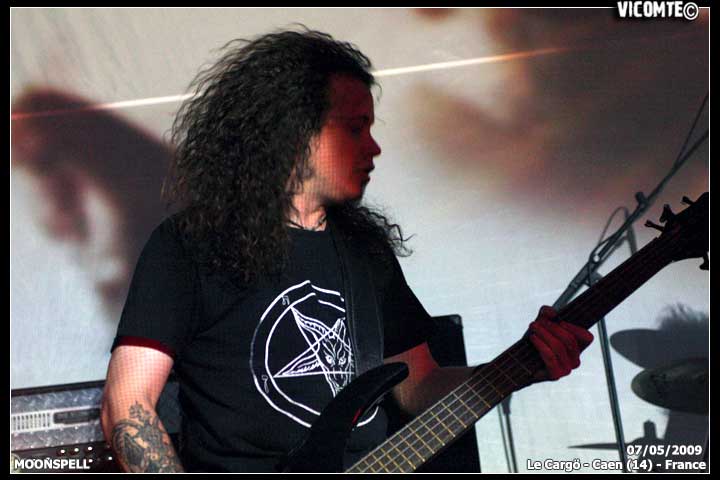 gal/MOONSPELL/2009-05-07_-_Cargo/29.jpg