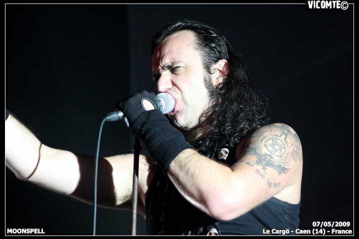 gal/MOONSPELL/2009-05-07_-_Cargo/31.jpg