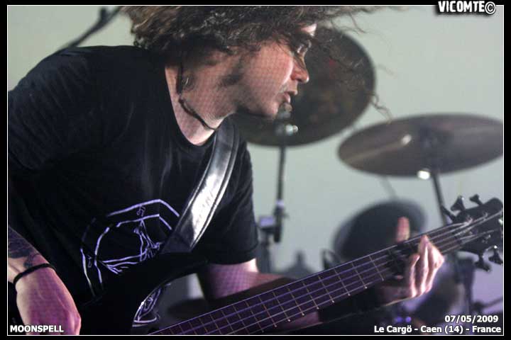 gal/MOONSPELL/2009-05-07_-_Cargo/44.jpg