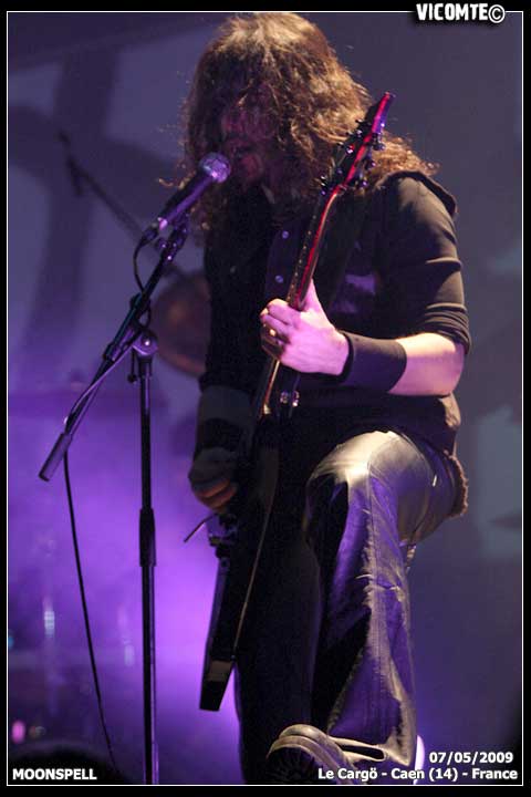 gal/MOONSPELL/2009-05-07_-_Cargo/54.jpg