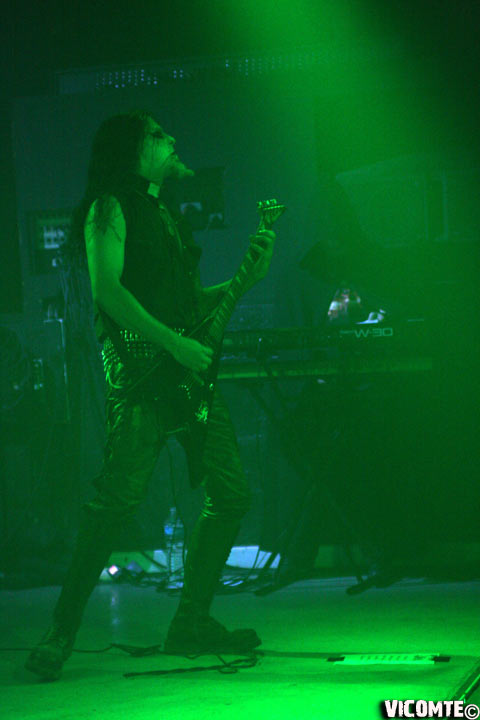 gal/NEHEMAH/2008-05-17_-_La_Locomotive/02.jpg