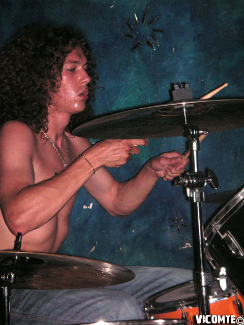 gal/NIGHTSHADE/2007-07-15_-_Le_Klub/19.jpg