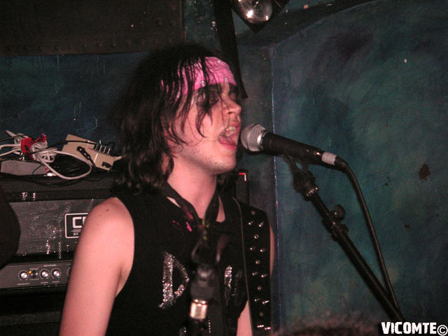 gal/POLYTRAUMA/2007-05-27_-_Le_Klub/23.jpg