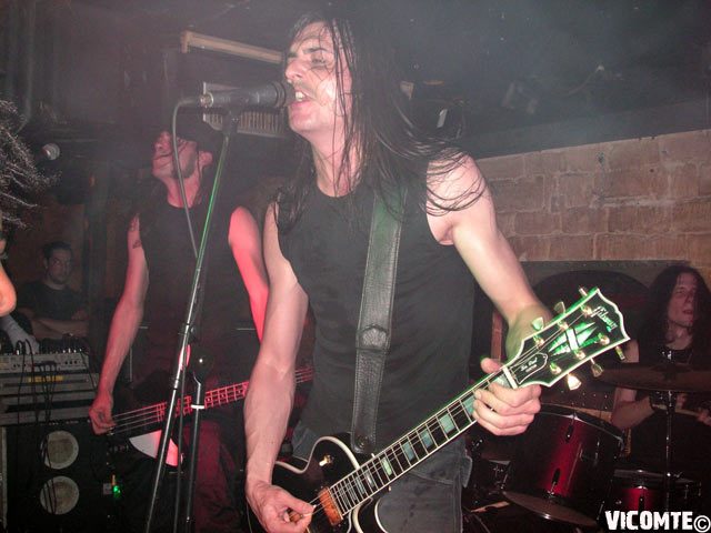 gal/PRIME_SINISTER/2007-05-27_-_Le_Klub/10.jpg
