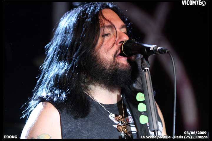 gal/PRONG/2009-06-03_-_Scene_bastille/10.jpg