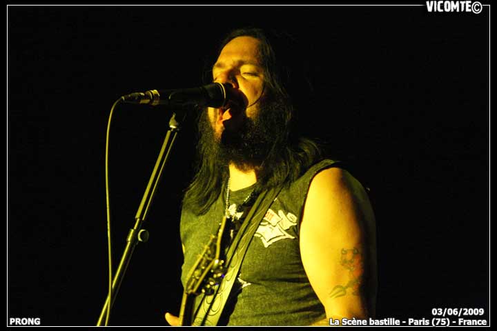 gal/PRONG/2009-06-03_-_Scene_bastille/14.jpg