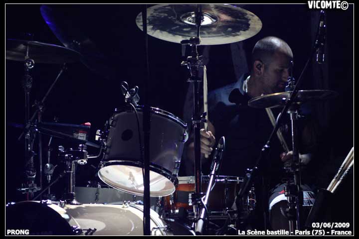 gal/PRONG/2009-06-03_-_Scene_bastille/20.jpg