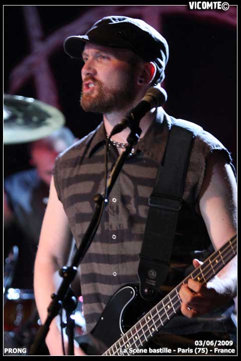 gal/PRONG/2009-06-03_-_Scene_bastille/28.jpg