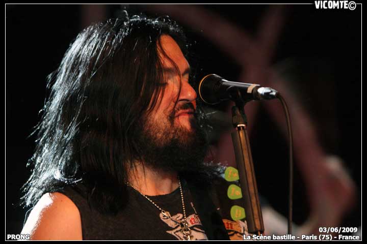 gal/PRONG/2009-06-03_-_Scene_bastille/48.jpg