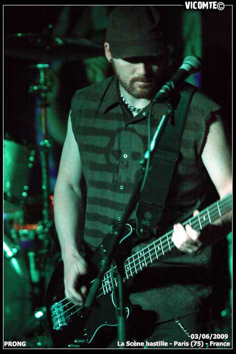 gal/PRONG/2009-06-03_-_Scene_bastille/58.jpg