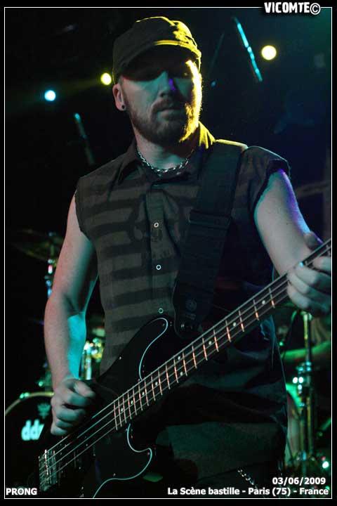 gal/PRONG/2009-06-03_-_Scene_bastille/61.jpg