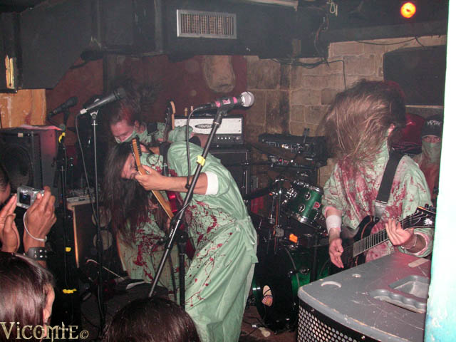 gal/PSORIASIS/2006-07-09_-_Le_Klub/44.jpg