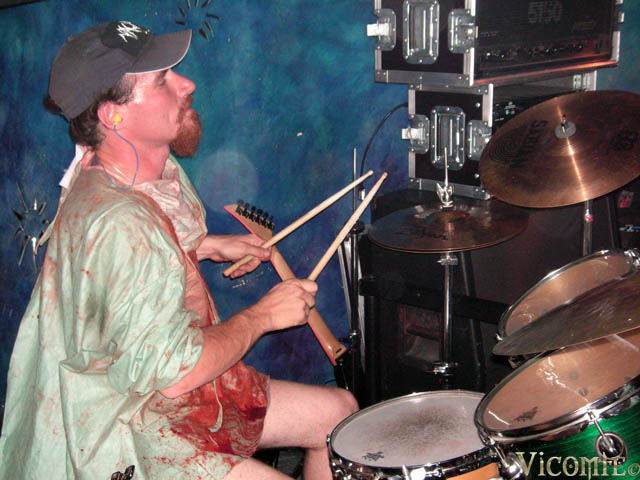 gal/PSORIASIS/2006-07-09_-_Le_Klub/52.jpg