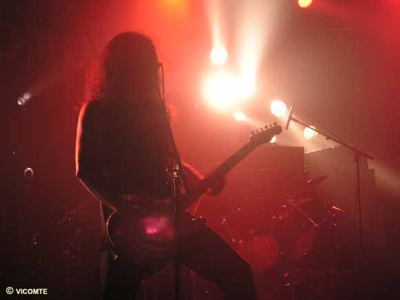 gal/PUNGENT_STENCH/2005-09-11_-_La_Locomotive/10.jpg
