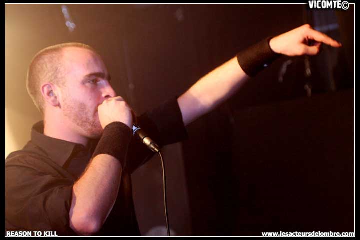 gal/REASON_TO_KILL/2008-10-10_-_Forum/18.jpg