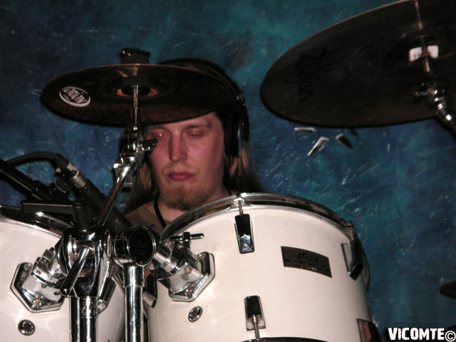 gal/SATURNUS/2008-05-11_-_Le_Klub/24.jpg