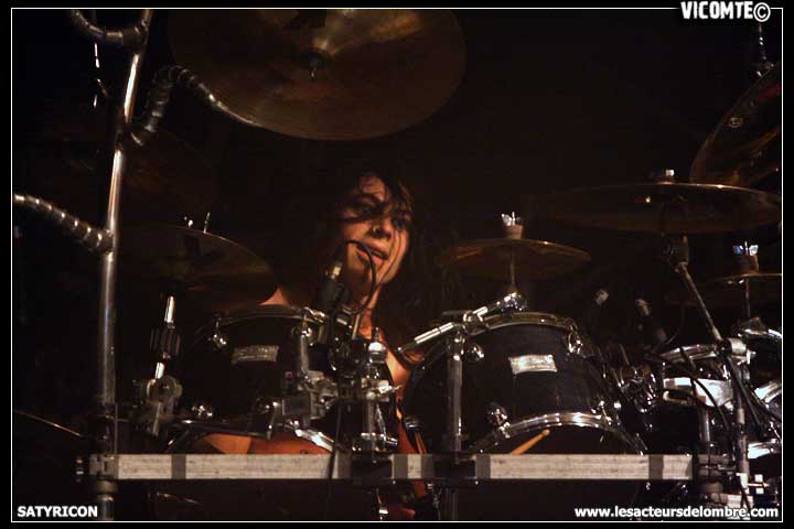 gal/SATYRICON/2008-11-23_-_Locomotive/03.jpg