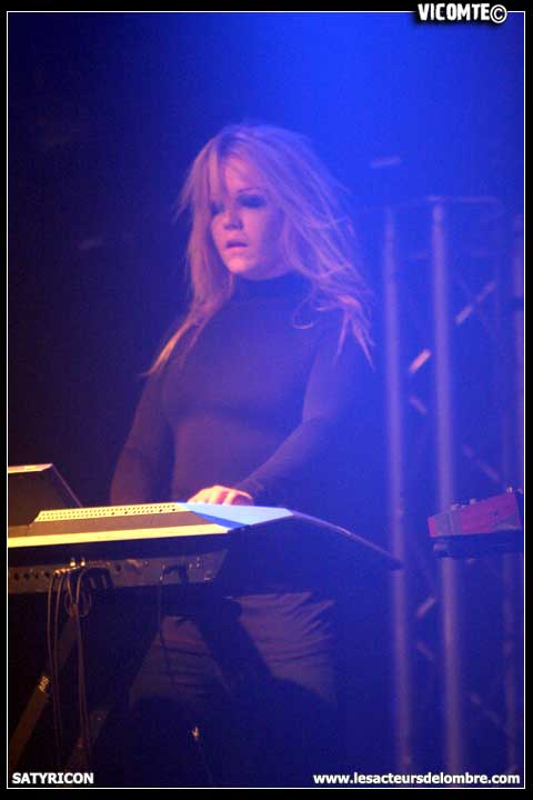 gal/SATYRICON/2008-11-23_-_Locomotive/05.jpg